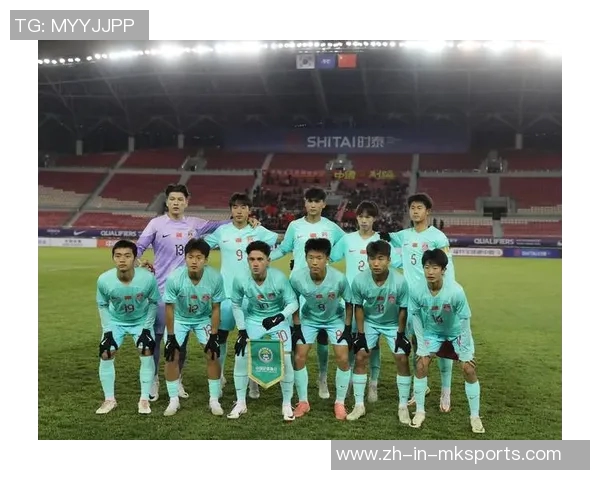 国足球星不幸离世引发广泛关注，球迷悼念与生前事迹成焦点