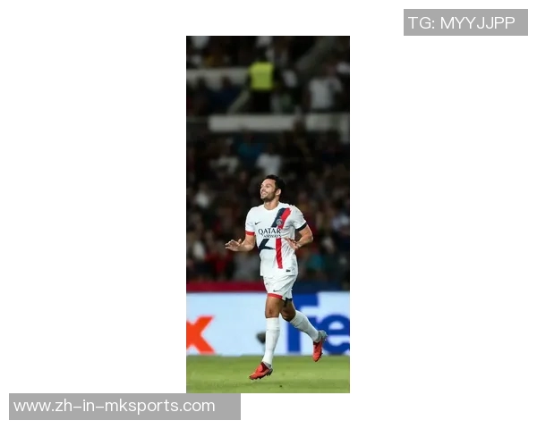 拉莫斯球星风采壁纸展现足球场上无与伦比的英勇与魅力